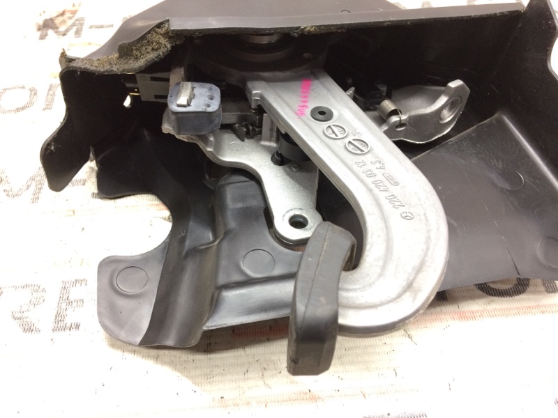 Педаль стояночного тормоза, 670 рублей, Красноярск