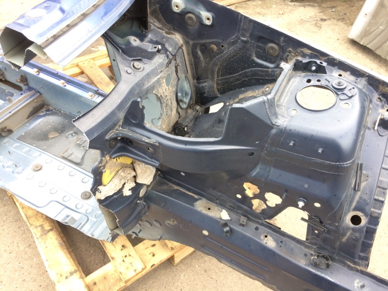 Четверть кузова, 6340 рублей, Красноярск