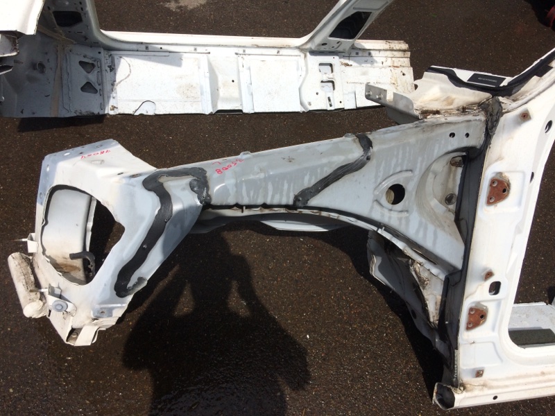 Четверть кузова, 8230 рублей, Красноярск