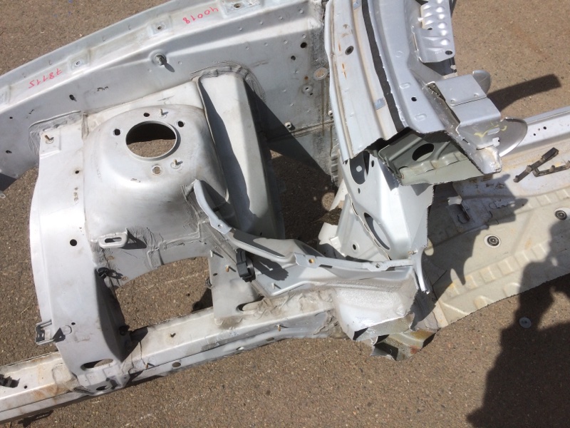 Четверть кузова, 4440 рублей, Красноярск