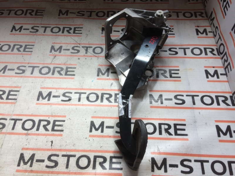 педаль тормоза, 350 рублей, Красноярск