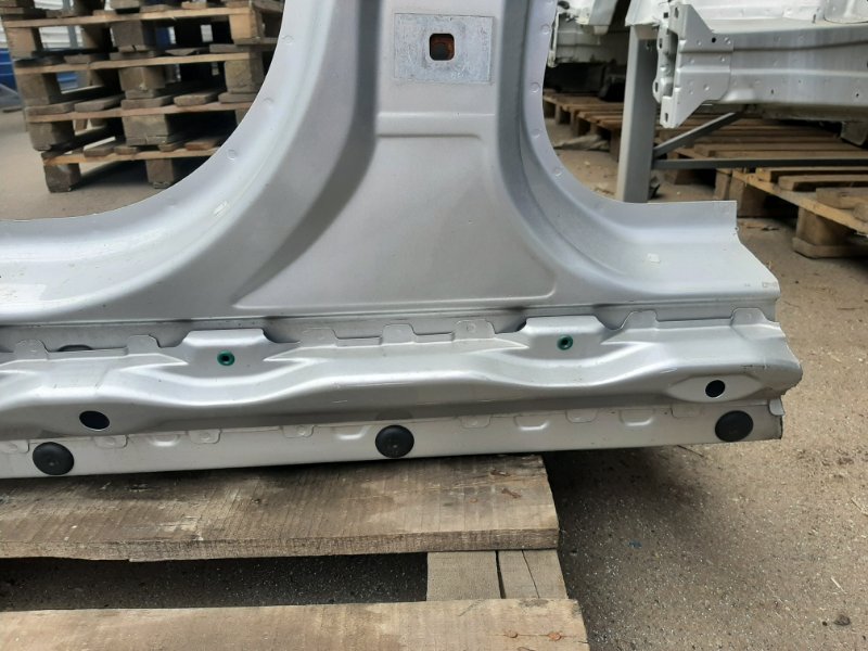 Четверть кузова, 5060 рублей, Красноярск