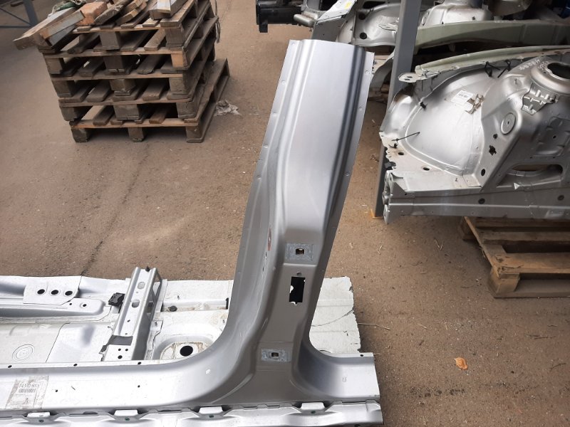 Четверть кузова, 5060 рублей, Красноярск