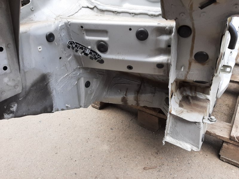 Четверть кузова, 5060 рублей, Красноярск