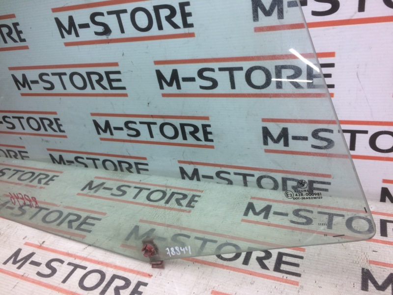 Стекло боковое, 300 рублей, Красноярск