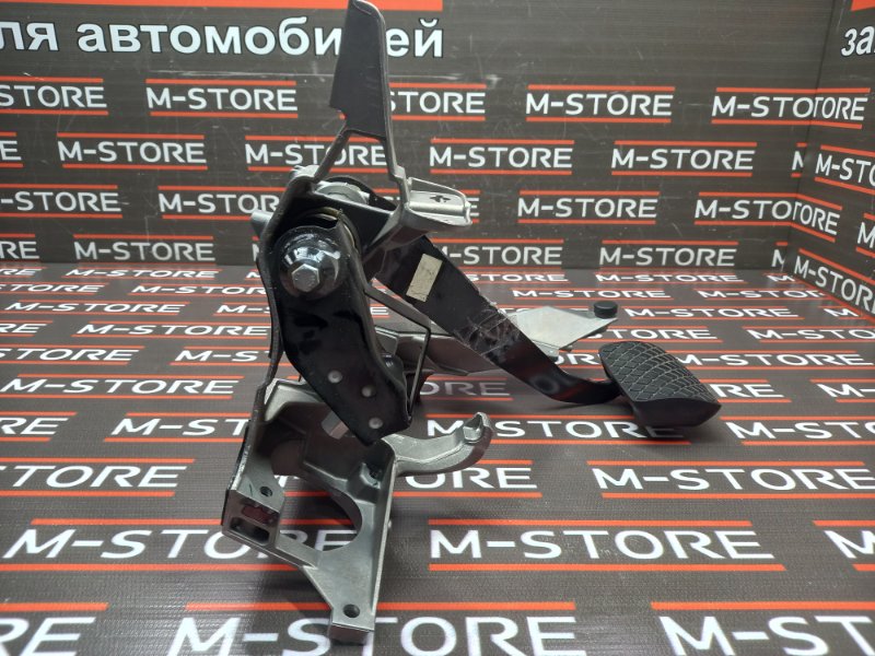 педаль тормоза, 600 рублей, Красноярск