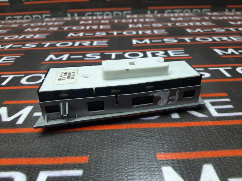 Блок управления стеклоподъемниками, 1000 рублей, Красноярск