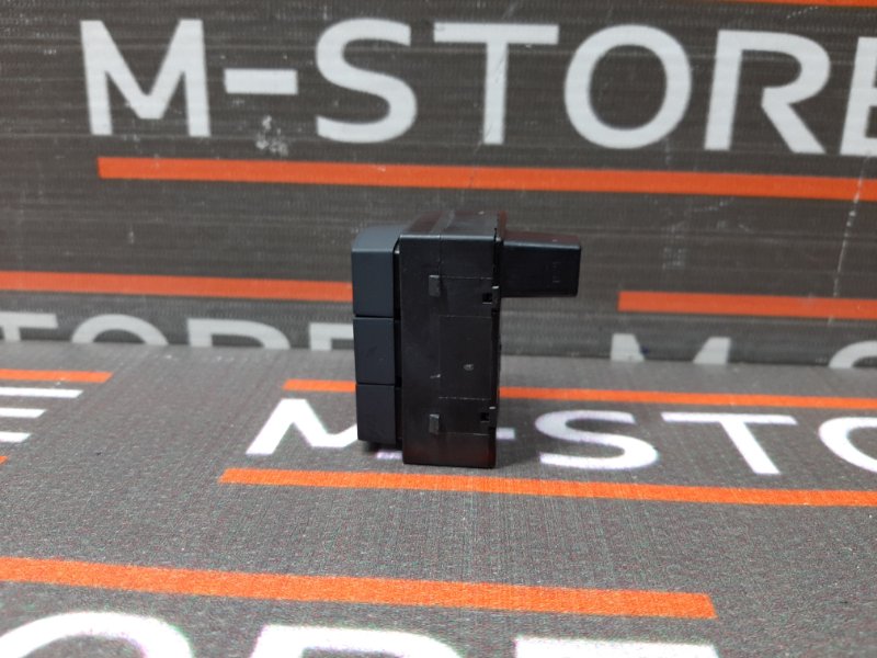 кнопка памяти сидений, 500 рублей, Красноярск