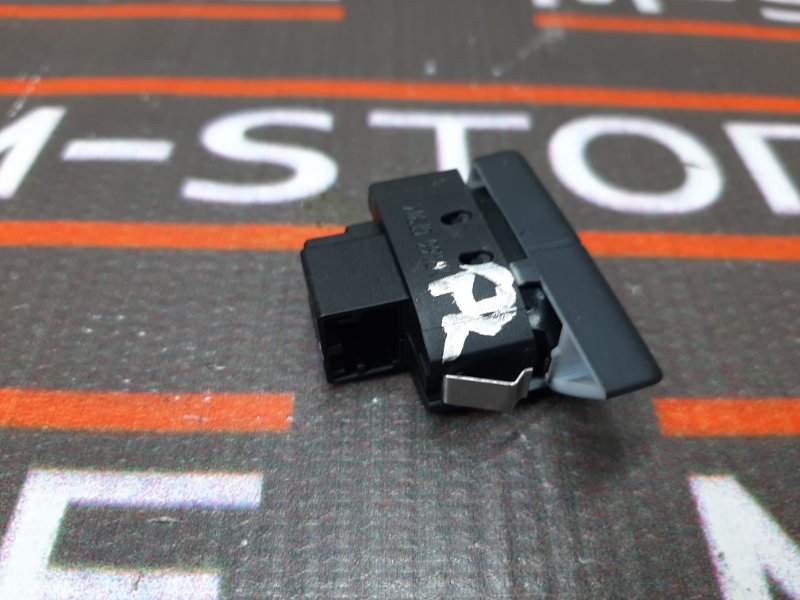 Кнопка центрального замка, 480 рублей, Красноярск