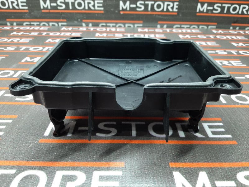 Водосток лобового стекла, 340 рублей, Красноярск