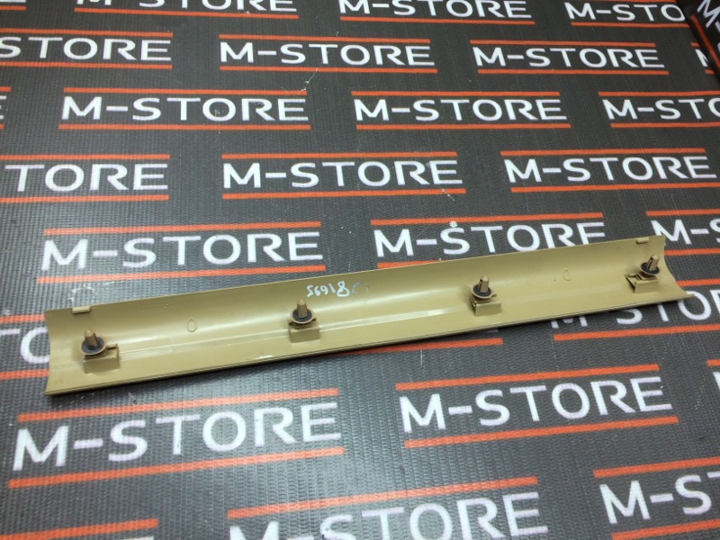 Накладка на порог салона, 210 рублей, Красноярск