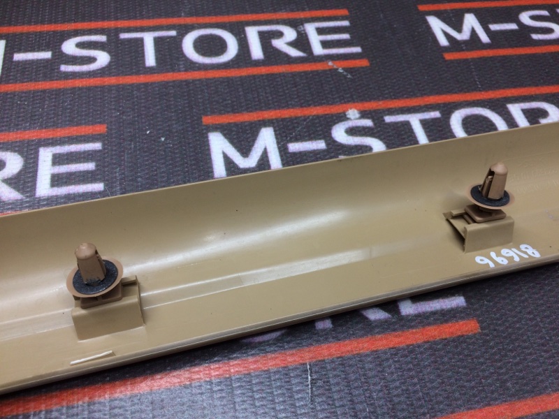 Накладка на порог салона, 210 рублей, Красноярск