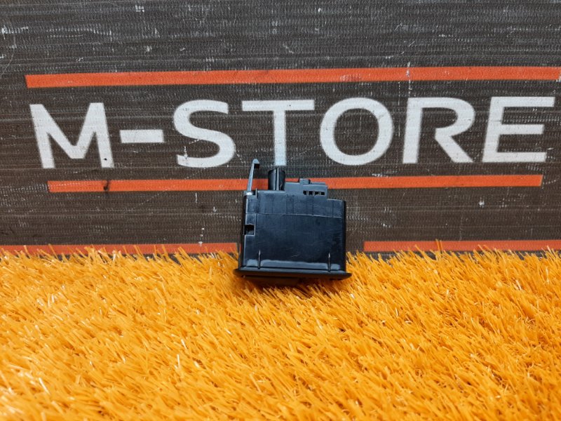 Кнопка открывания багажника, 500 рублей, Красноярск