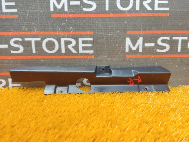 Кронштейн обшивки салона, 340 рублей, Красноярск