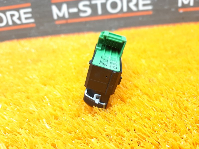 кнопка памяти сидений, 600 рублей, Красноярск