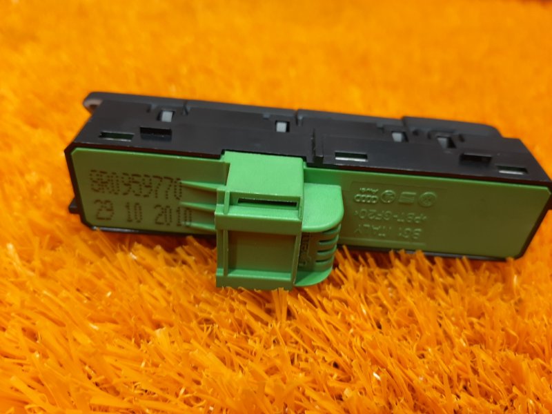 кнопка памяти сидений, 600 рублей, Красноярск