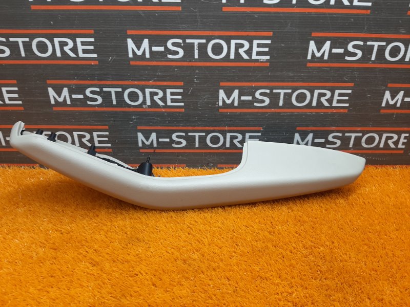 Подлокотник двери, 280 рублей, Красноярск