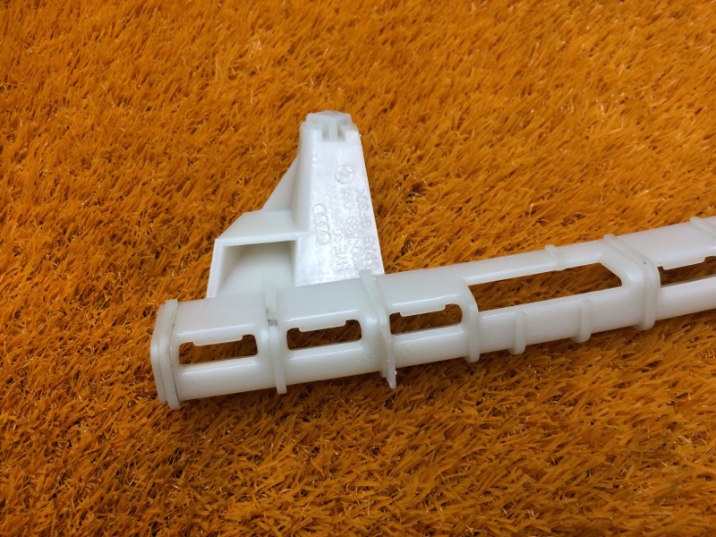 Направляющая стекла двери, 340 рублей, Красноярск