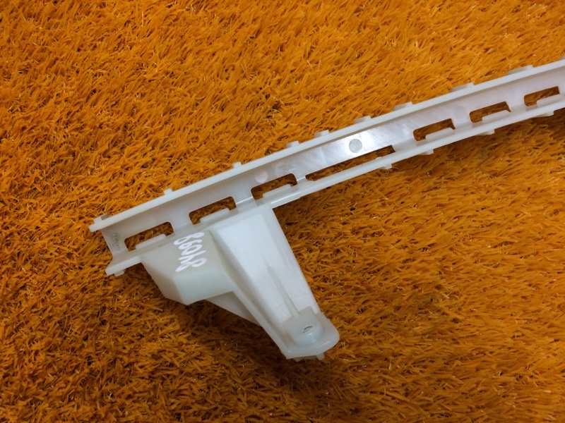 Направляющая стекла двери, 340 рублей, Красноярск