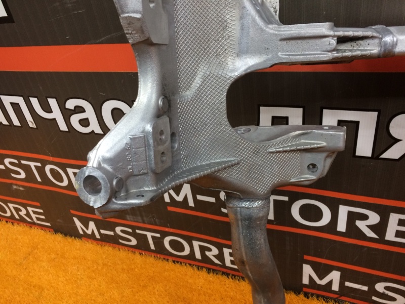 Балка поперечная (подрамник), 6890 рублей, Красноярск