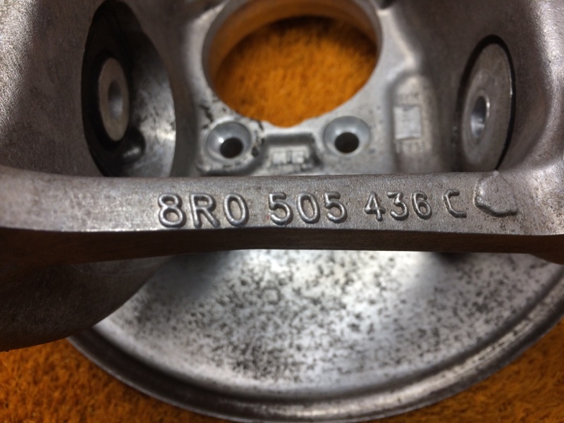 кулак поворотный, 1500 рублей, Красноярск