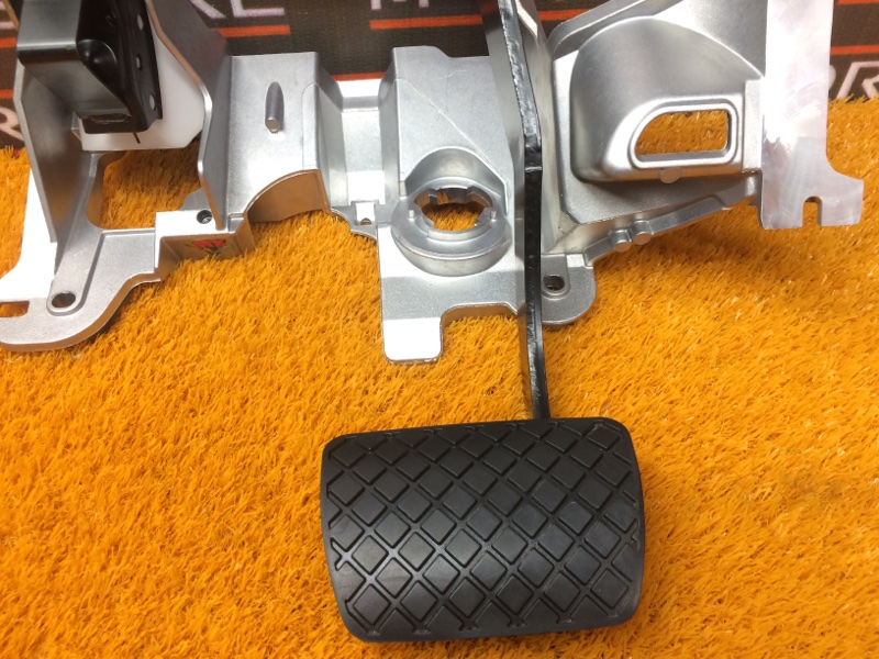 педаль тормоза, 350 рублей, Красноярск