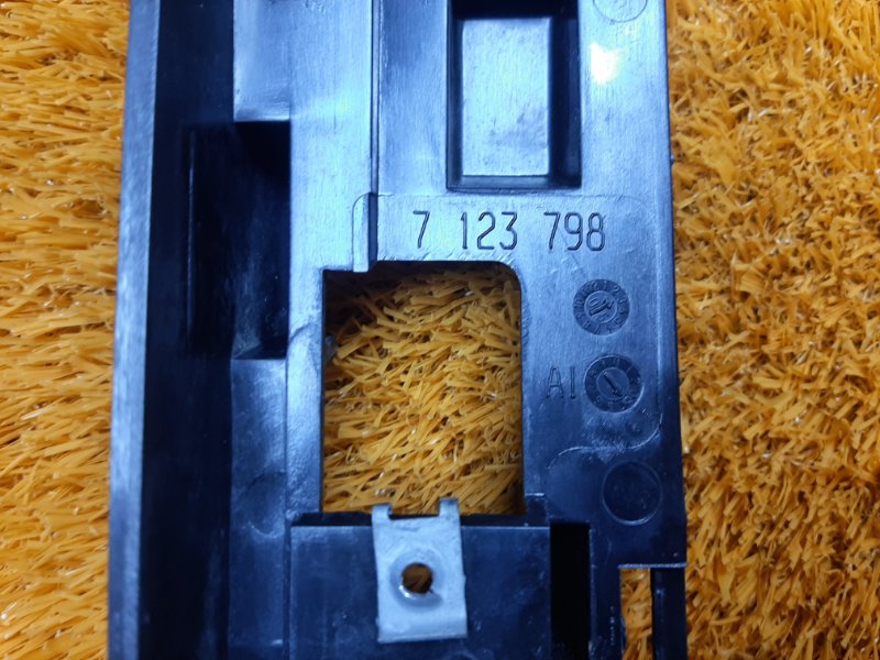 крепление бампера, 340 рублей, Красноярск