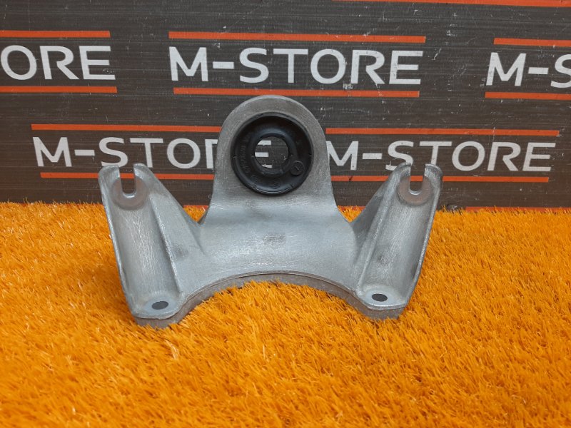 Кронштейн КПП, 500 рублей, Красноярск