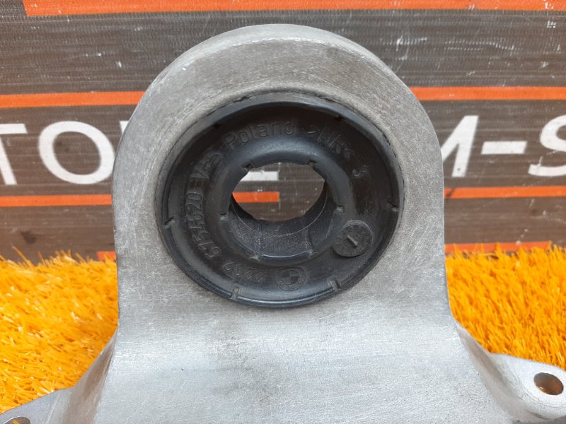 Кронштейн КПП, 500 рублей, Красноярск