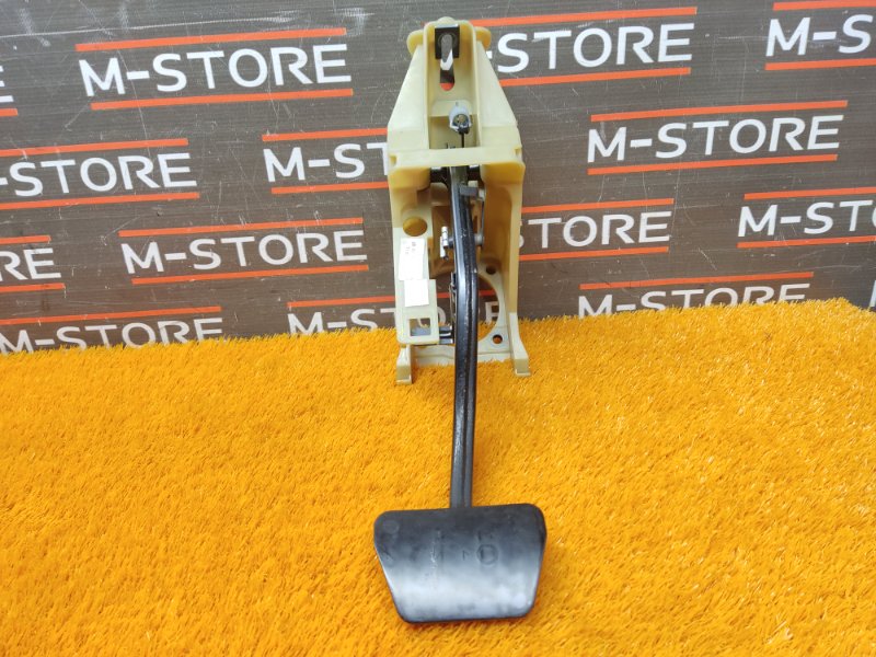 педаль тормоза, 350 рублей, Красноярск