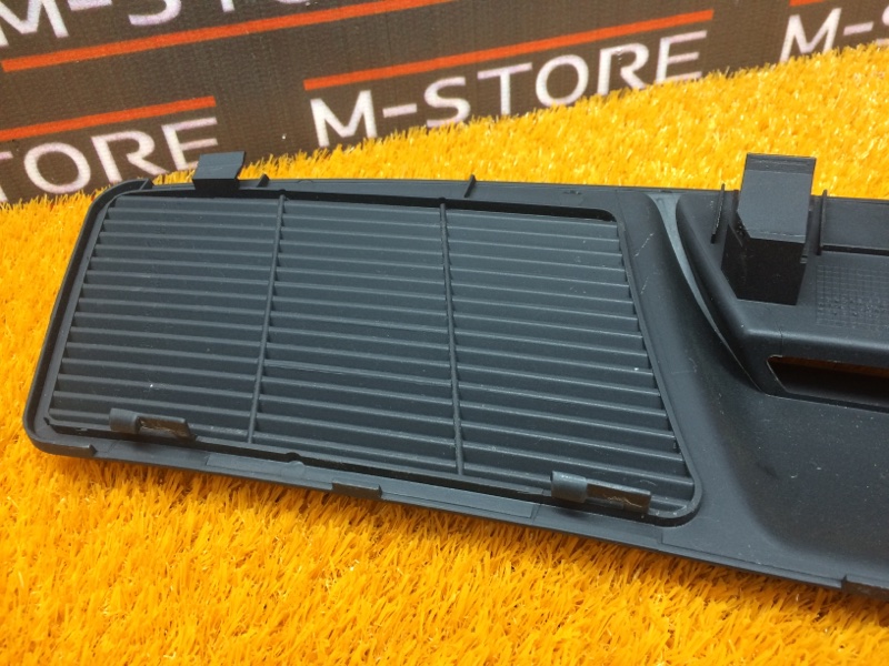 Решетка вентиляционная задней полки, 340 рублей, Красноярск