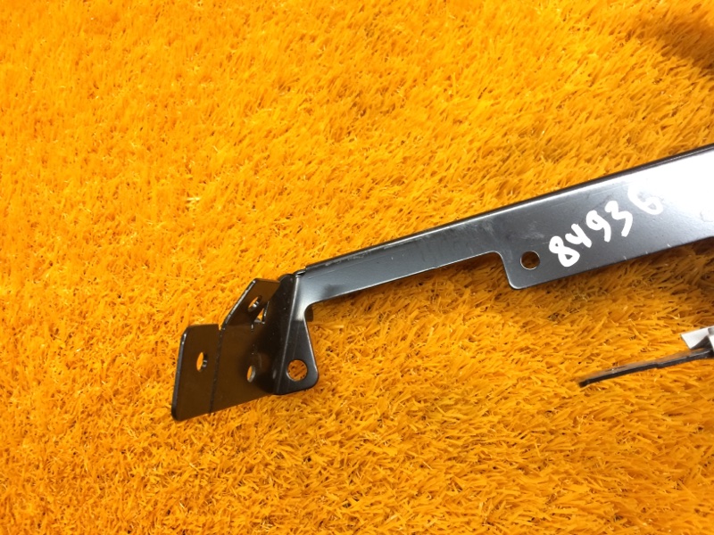 кронштейн, 300 рублей, Красноярск