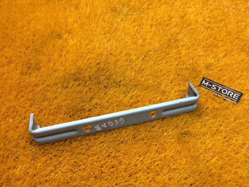 кронштейн центральной консоли, 200 рублей, Красноярск