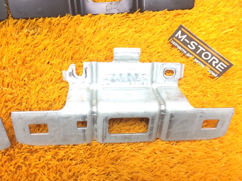 кронштейн потолочной ручки, 630 рублей, Красноярск