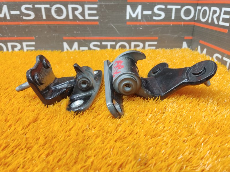 петля двери, 670 рублей, Красноярск