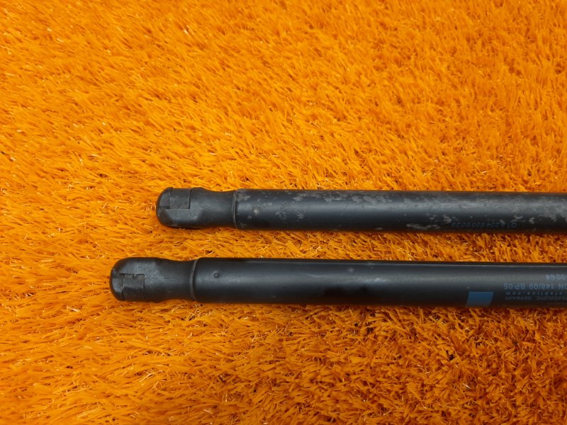 амортизатор капота, 900 рублей, Красноярск