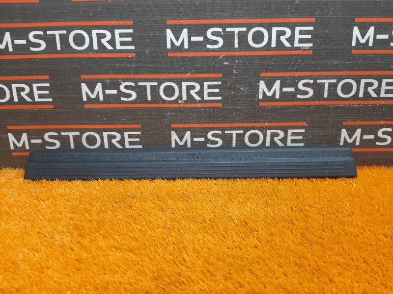 Накладка на порог салона, 210 рублей, Красноярск