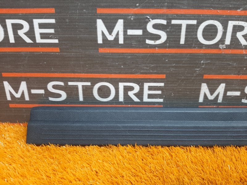 Накладка на порог салона, 210 рублей, Красноярск