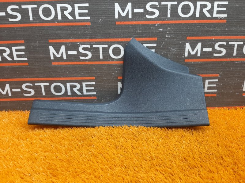 Накладка на порог салона, 500 рублей, Красноярск