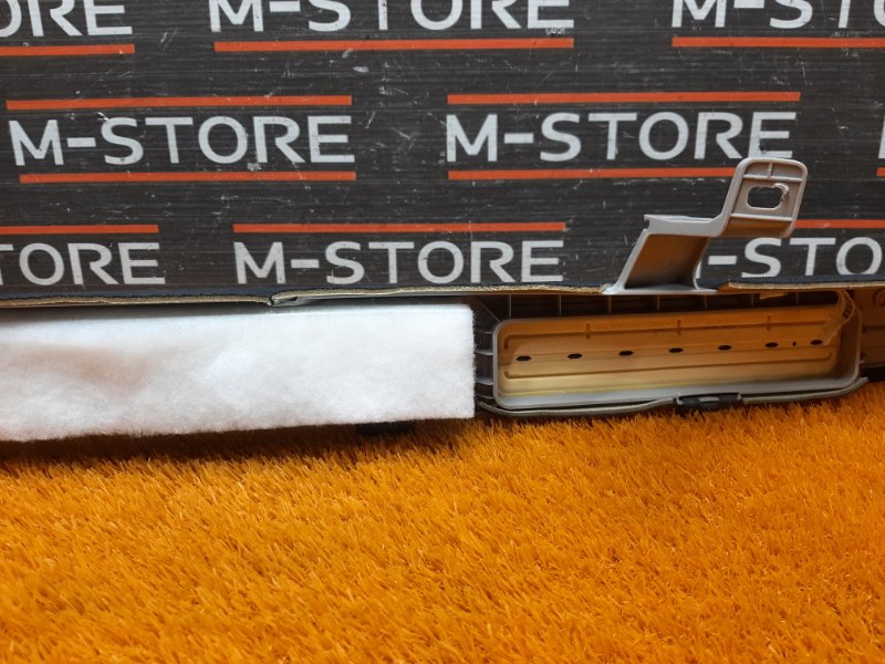 накладка стойки кузова, 610 рублей, Красноярск