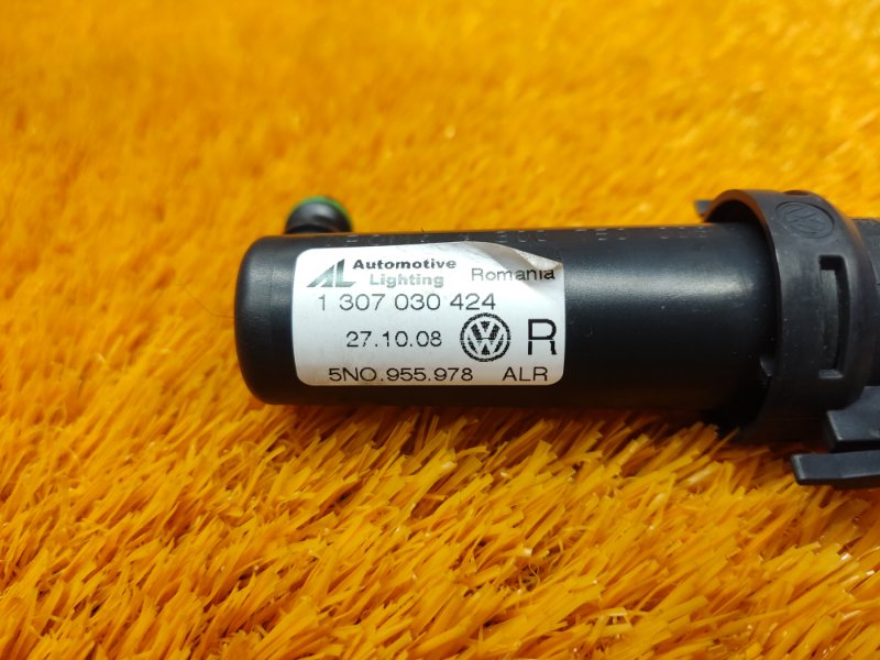 Форсунка омывателя фары, 500 рублей, Красноярск