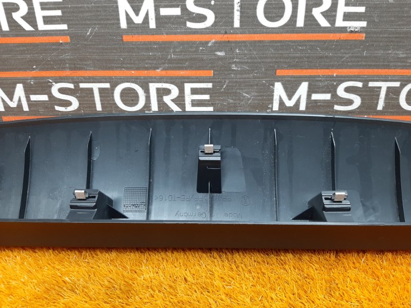 обшивка двери багажника, 350 рублей, Красноярск