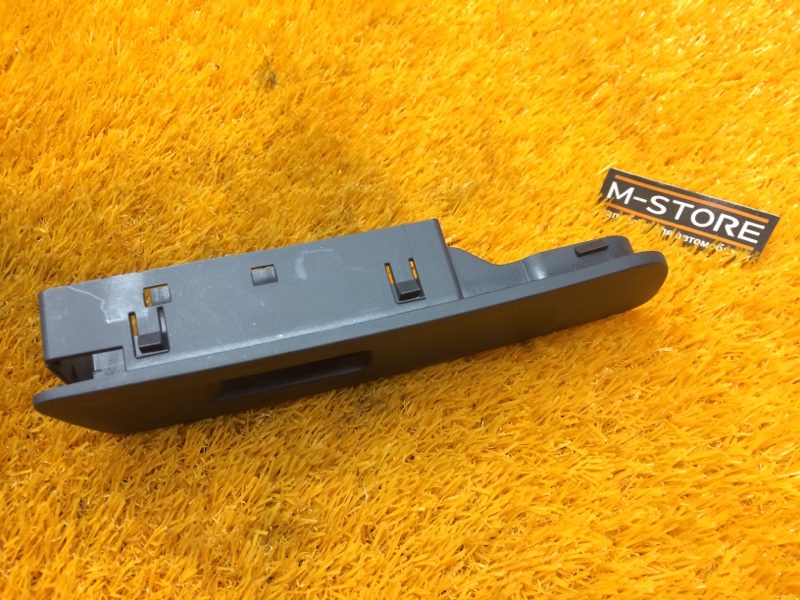 Накладка стеклоподъемника, 190 рублей, Красноярск