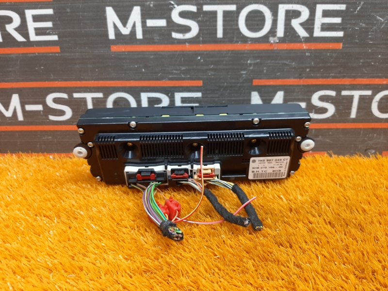 блок управления климат-контролем, 1400 рублей, Красноярск