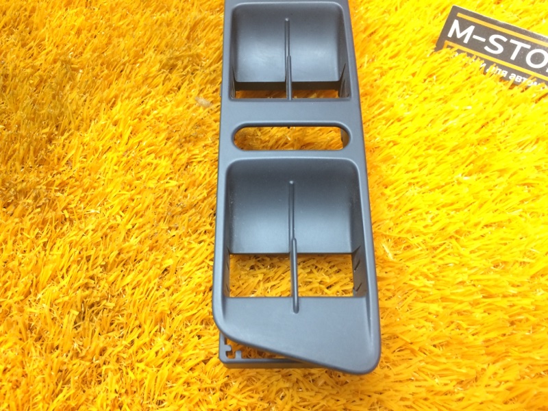 Накладка стеклоподъемника, 190 рублей, Красноярск