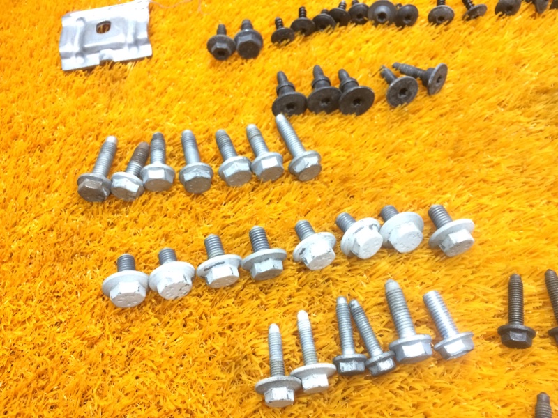 Болты и гайки ДВС, 510 рублей, Красноярск