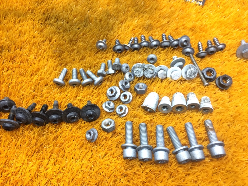 Болты и гайки ДВС, 510 рублей, Красноярск