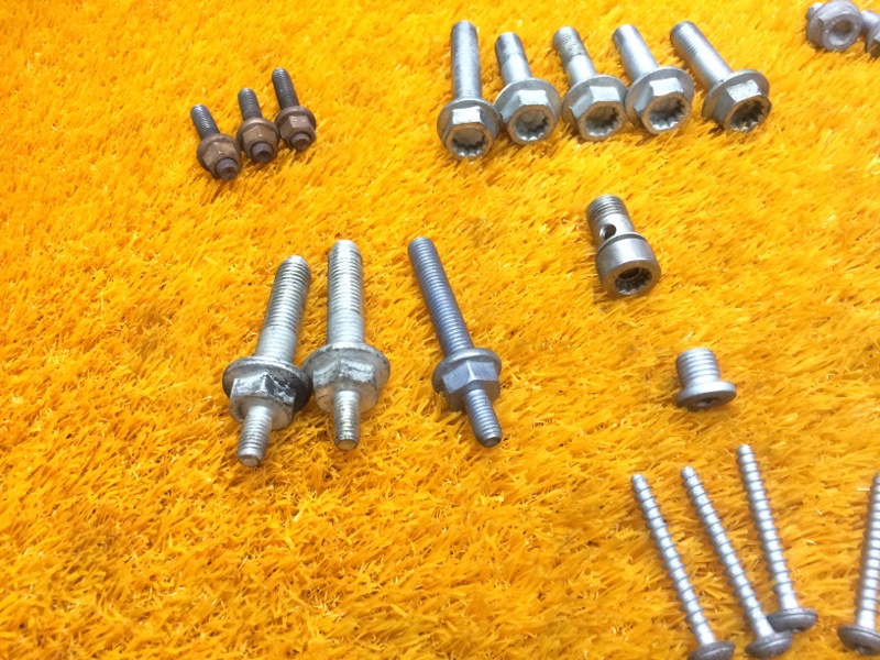 Болты и гайки ДВС, 810 рублей, Красноярск