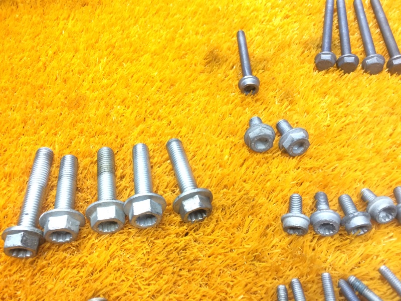 Болты и гайки ДВС, 810 рублей, Красноярск