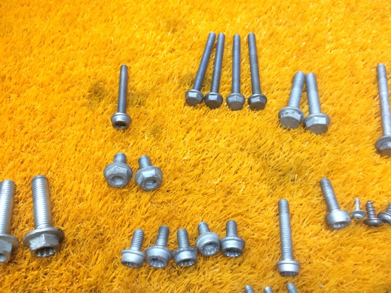 Болты и гайки ДВС, 810 рублей, Красноярск